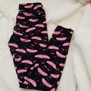 Lularoe flamingos leggings